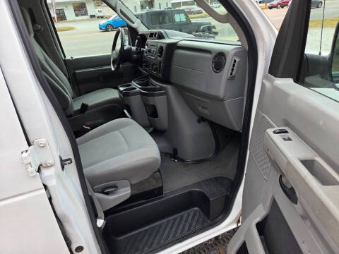 2010 Ford E-Series E-350 SD XLT