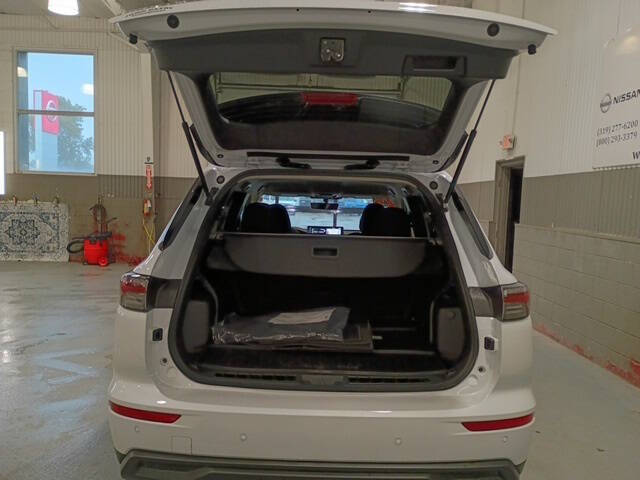 2025 Mitsubishi Outlander ES