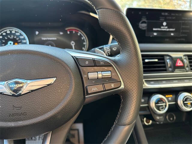 2022 Genesis G70