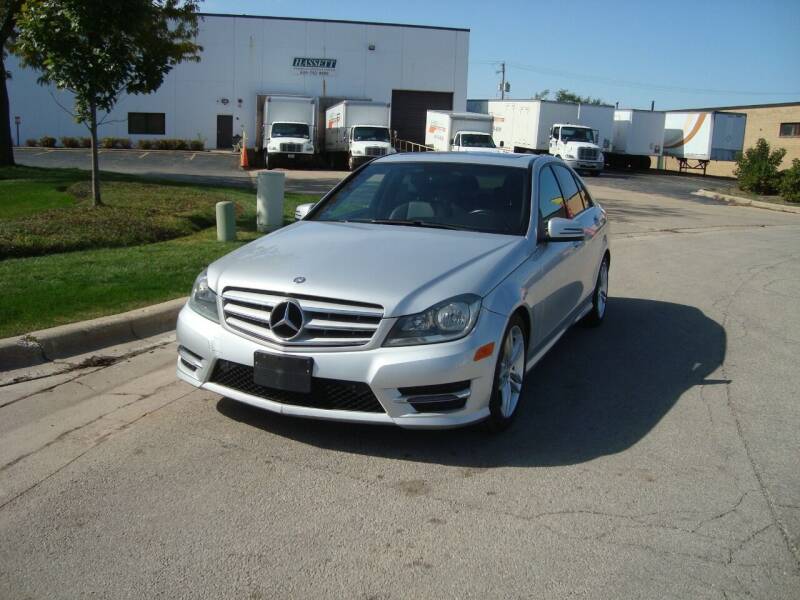 2013 Mercedes-Benz C-Class for sale at ARIANA MOTORS INC in Addison IL