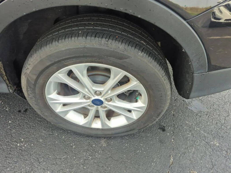 2019 Ford Escape SE