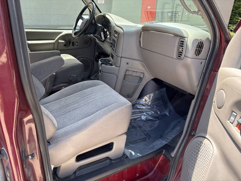 2004 GMC Safari