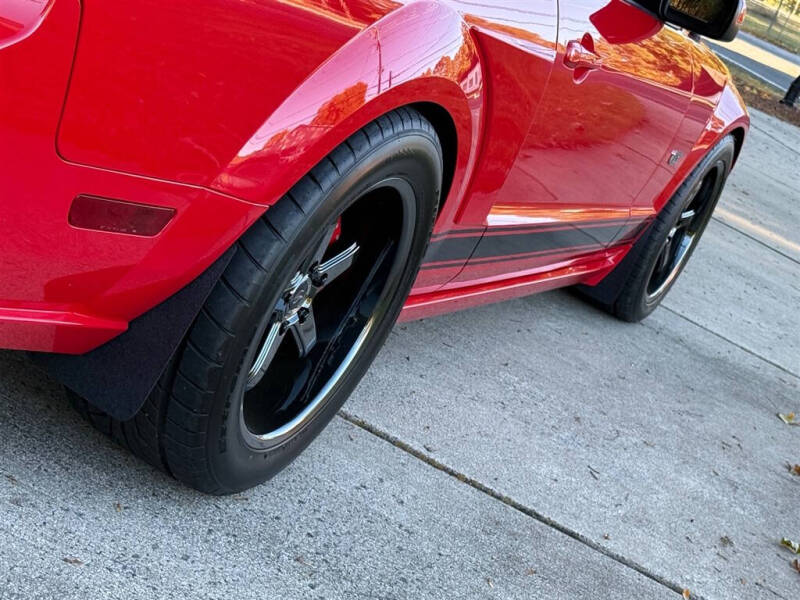 2006 Ford Mustang GT Deluxe