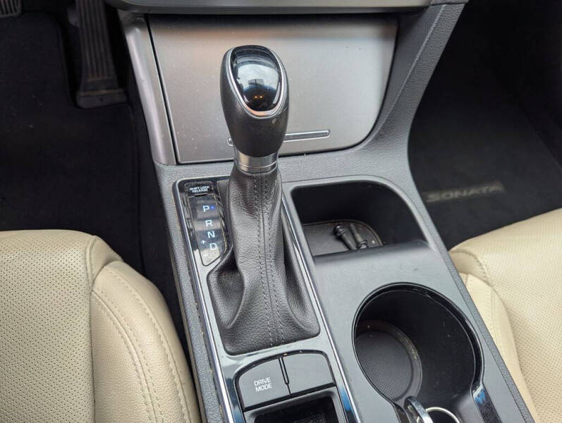 2017 Hyundai Sonata Hybrid