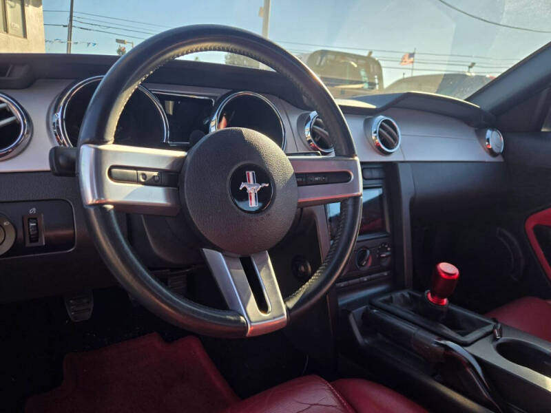 2005 Ford Mustang GT Premium