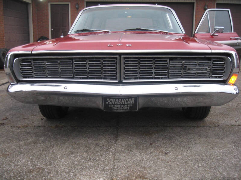 1968 Ford Country Squire