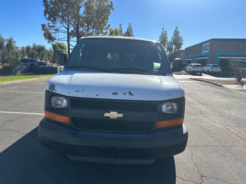 2012 Chevrolet Express LS photo 2