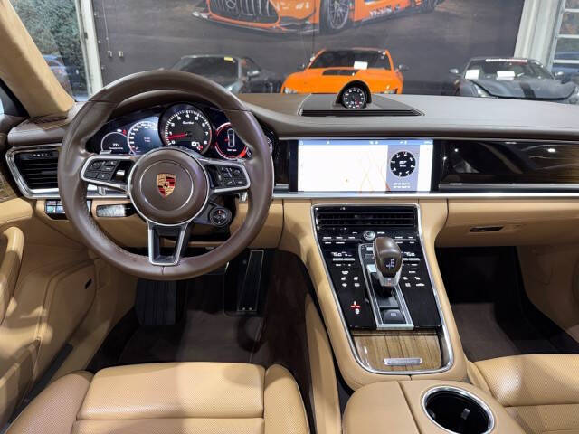 2017 Porsche Panamera Turbo