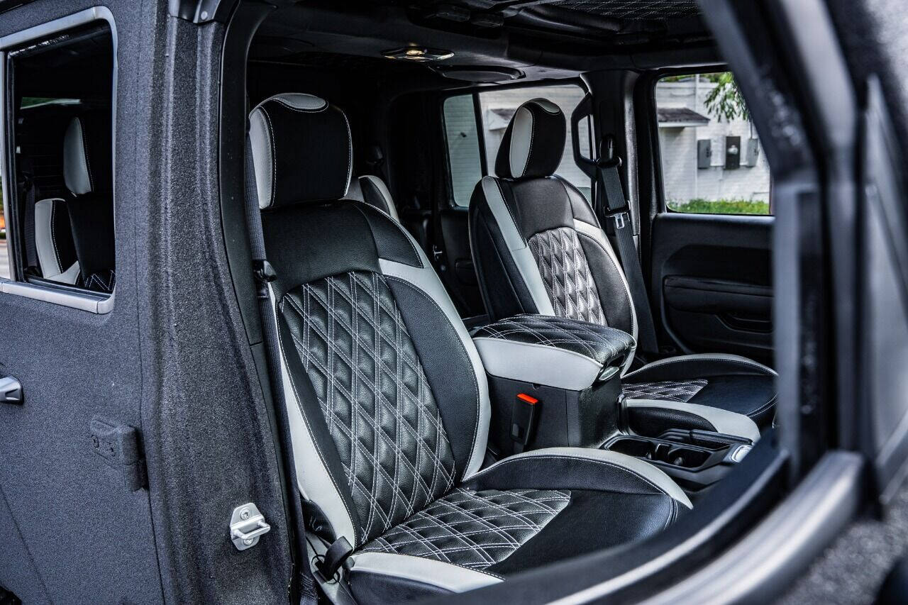 2023 JEEP Gladiator Pickup - $79,999
