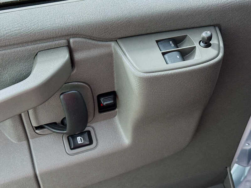 2025 GMC Savana 2500