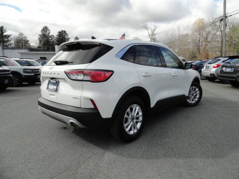 2022 Ford Escape SE