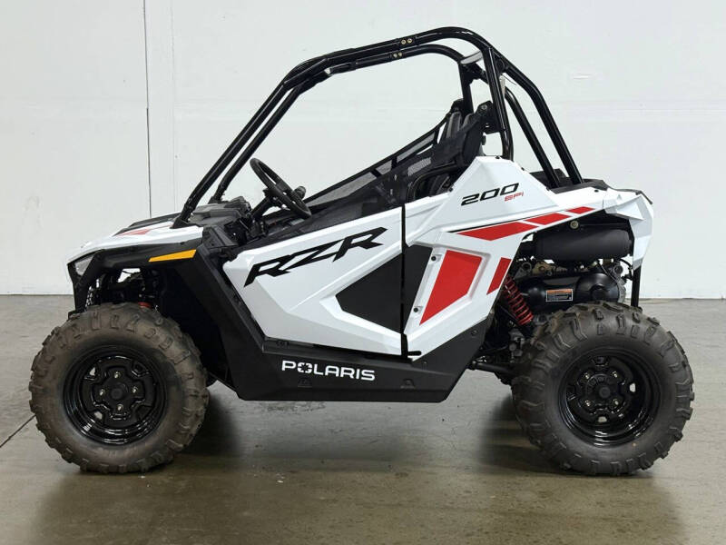 2023 Polaris RZR 200 EFI