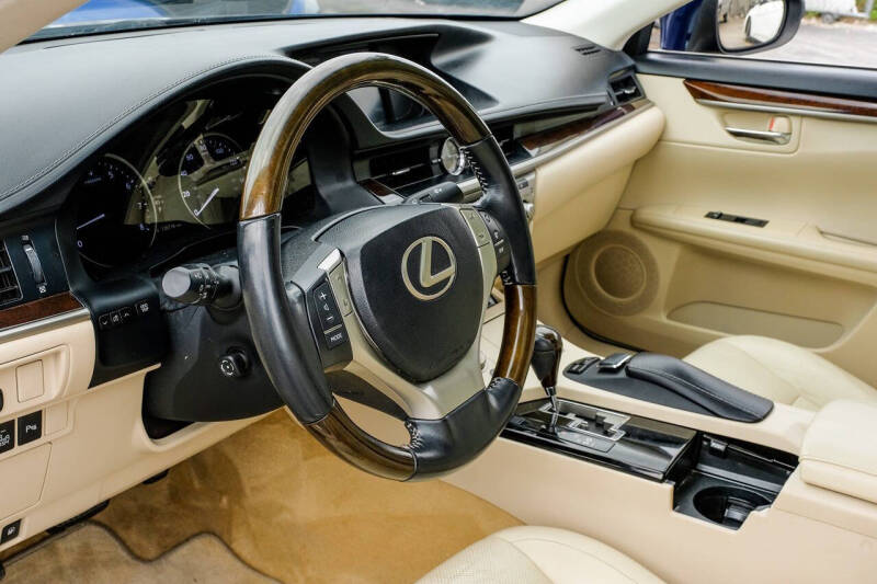 2013 Lexus ES 350