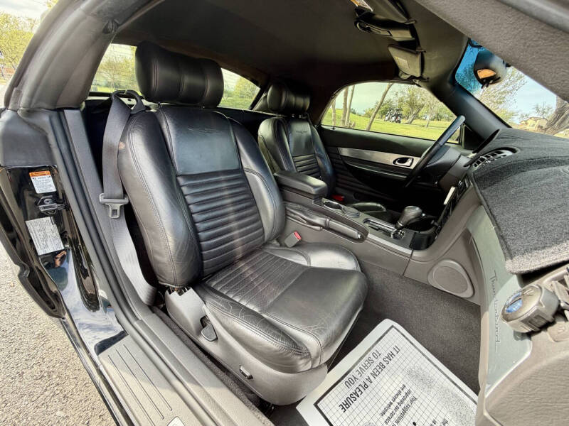 2002 Ford Thunderbird Deluxe