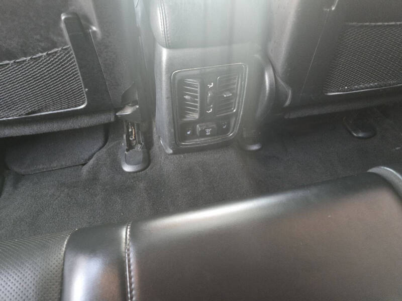 2011 Jeep Grand Cherokee Overland