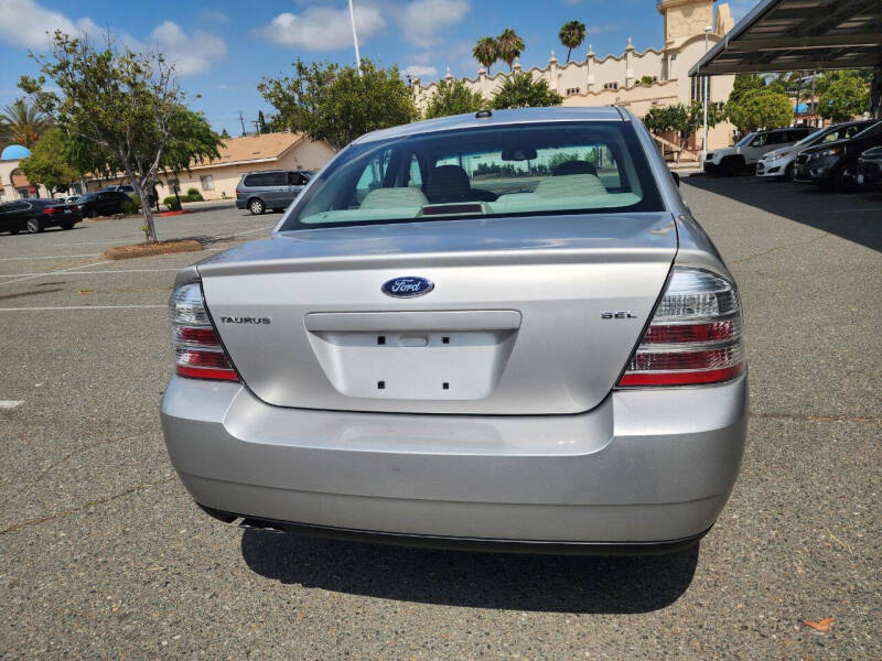 2008 Ford Taurus SEL