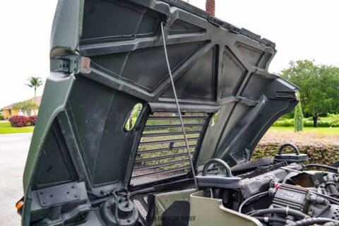 2001 AM General Hummer