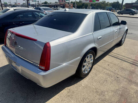 2011 Cadillac DTS Premium Collection