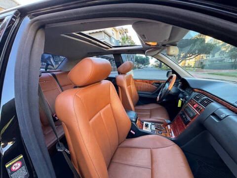 2000 Mercedes-Benz E-Class E 320