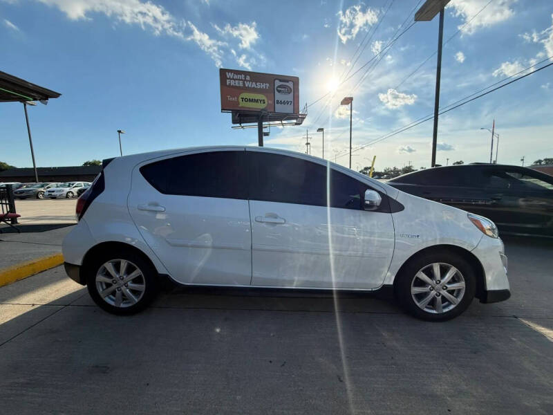 2017 Toyota Prius c