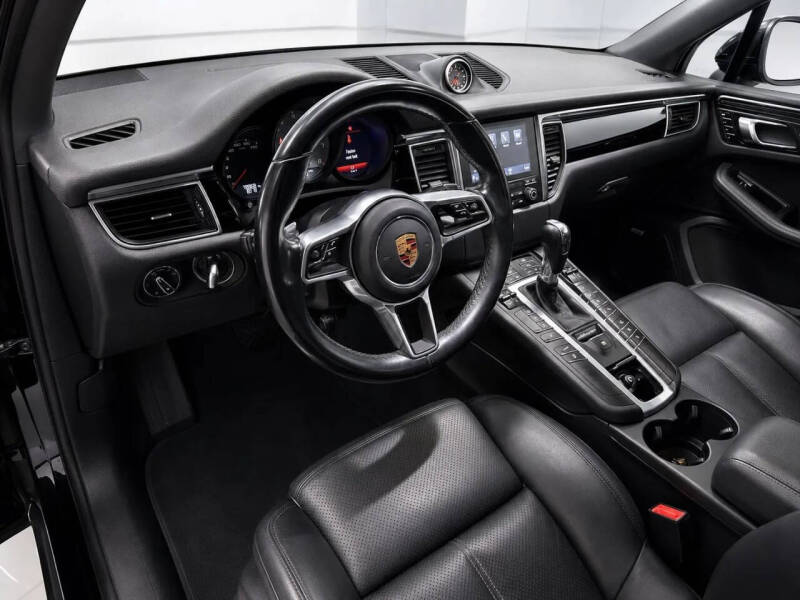 2018 Porsche Macan S