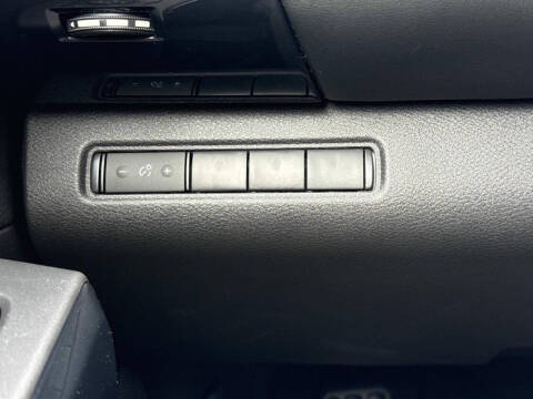 2025 Nissan Pathfinder S