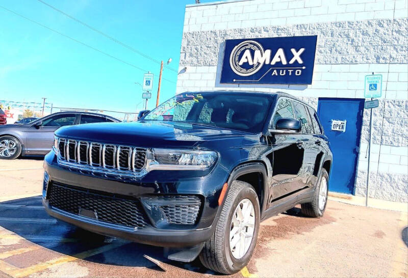 2022 Jeep Grand Cherokee Laredo photo 5