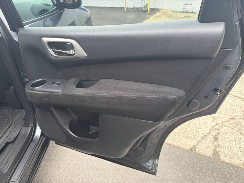 2014 Nissan Pathfinder SL