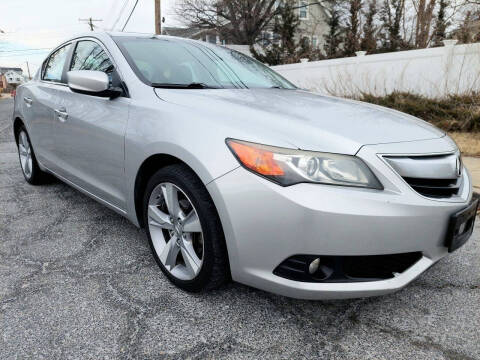 2013 Acura ILX 2.0L w/Tech