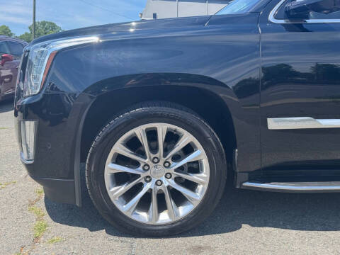 2017 Cadillac Escalade ESV Luxury