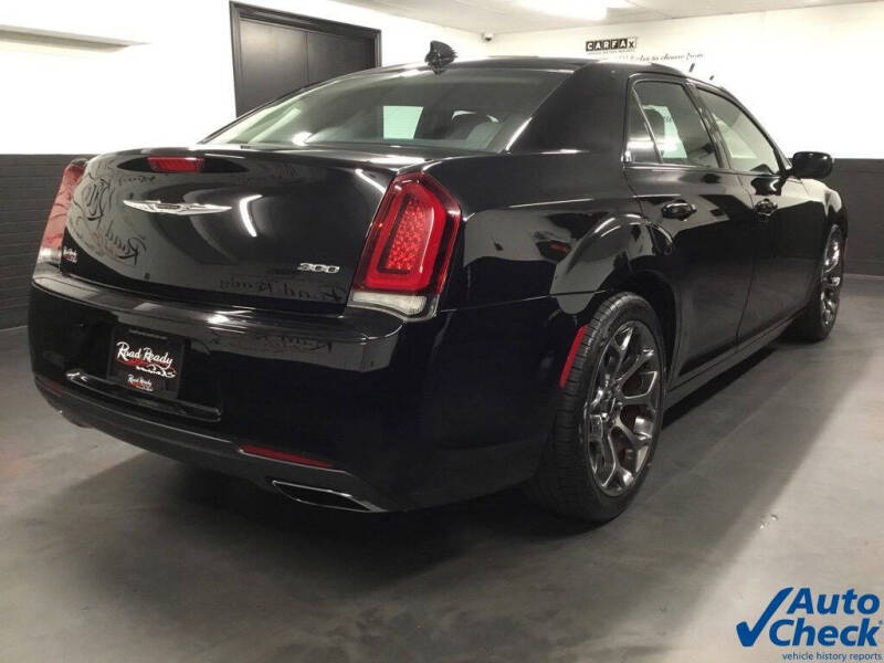 2018 Chrysler 300 Touring