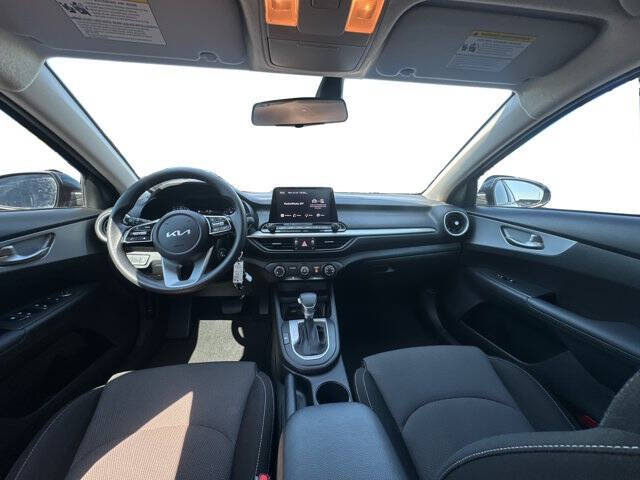 2023 Kia Forte LX