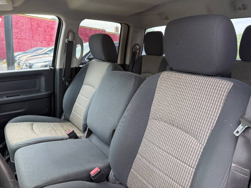 2012 RAM 1500 ST