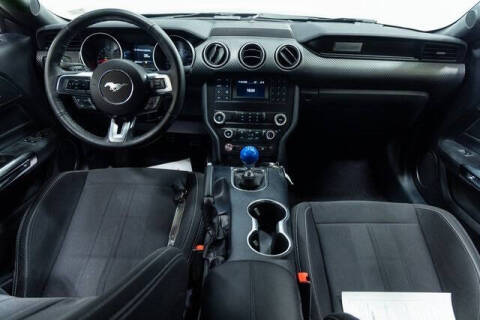 2021 Ford Mustang EcoBoost