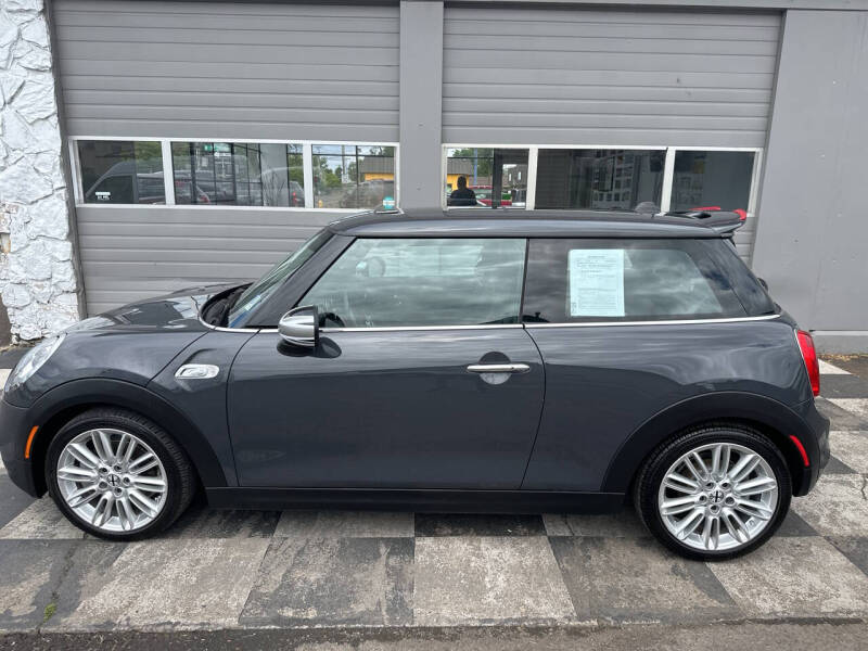 2015 MINI Hardtop 2 Door for sale at Moi Motors in Eugene OR