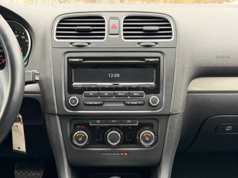 2013 Volkswagen Golf 2.5L PZEV