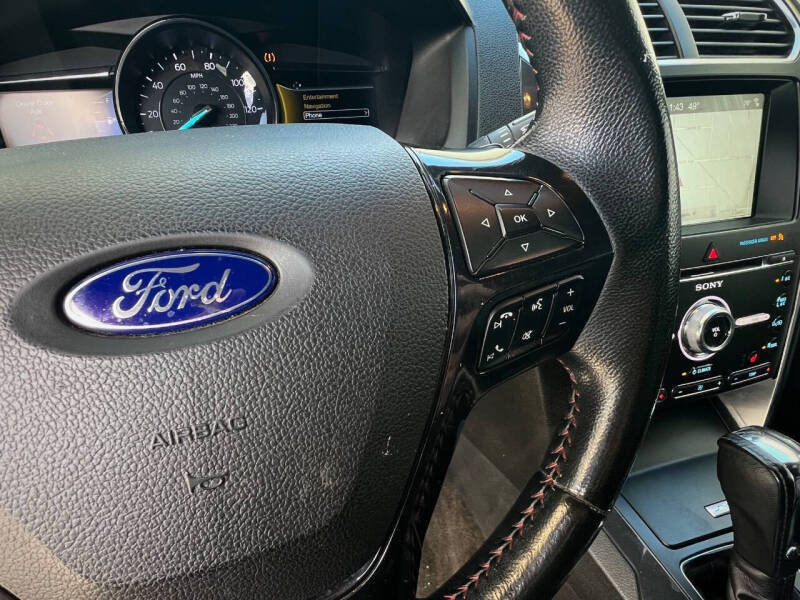 2017 Ford Explorer Sport