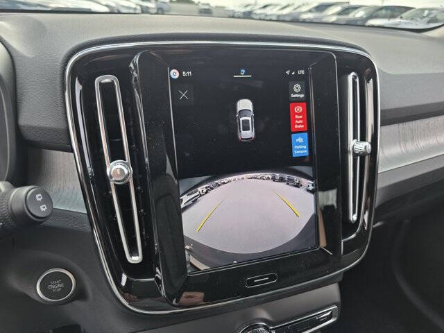 2026 Volvo XC40 B4 Core