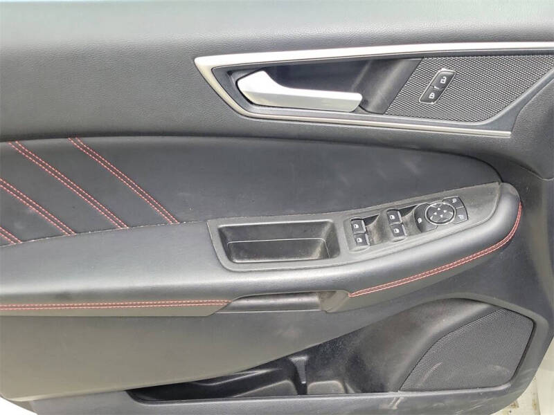 2021 Ford Edge ST-Line