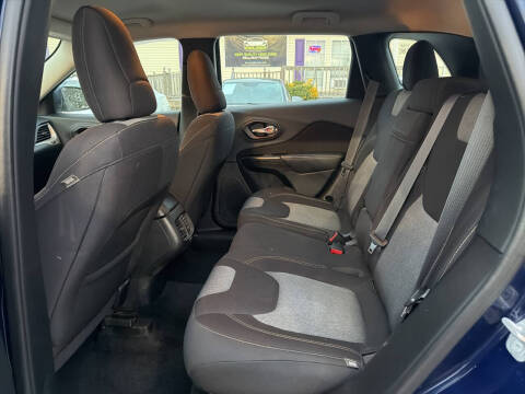 2014 Jeep Cherokee Sport