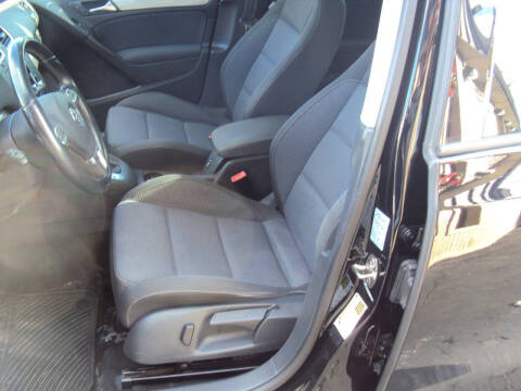 2013 Volkswagen Golf 2.5L PZEV