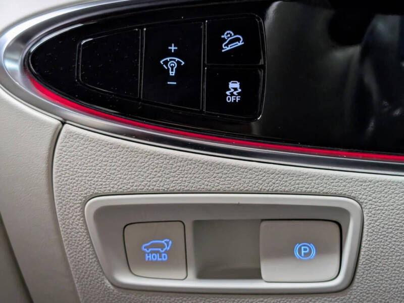 2025 Genesis Electrified GV70 Advanced