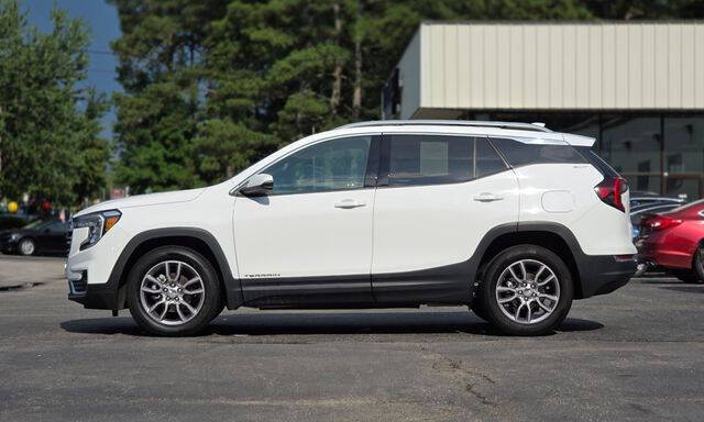 2024 GMC Terrain SLT
