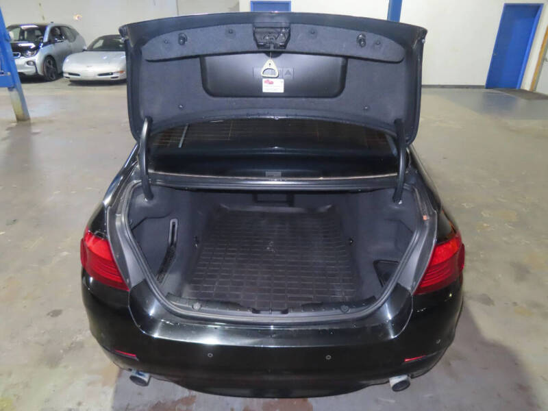 2011 BMW 5 Series 535i