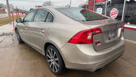 2016 Volvo S60 T5 Inscription Platinum