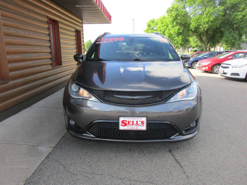 2019 Chrysler Pacifica Touring L