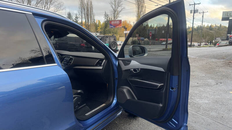 2018 Volvo XC90 T6 R-Design