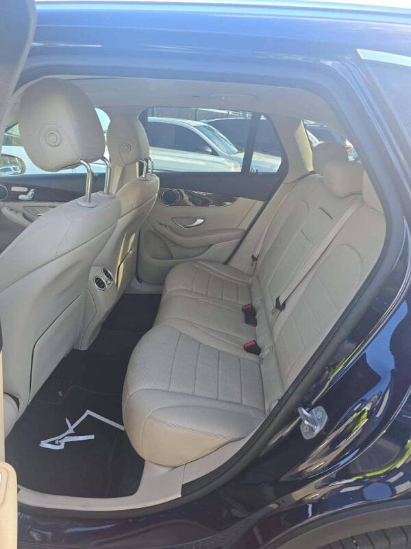 2021 Mercedes-Benz GLC GLC 300