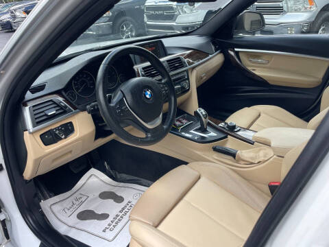 2017 BMW 3 Series 330i