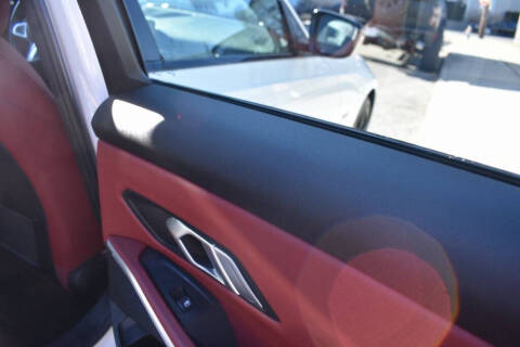 2022 BMW 3 Series 330e